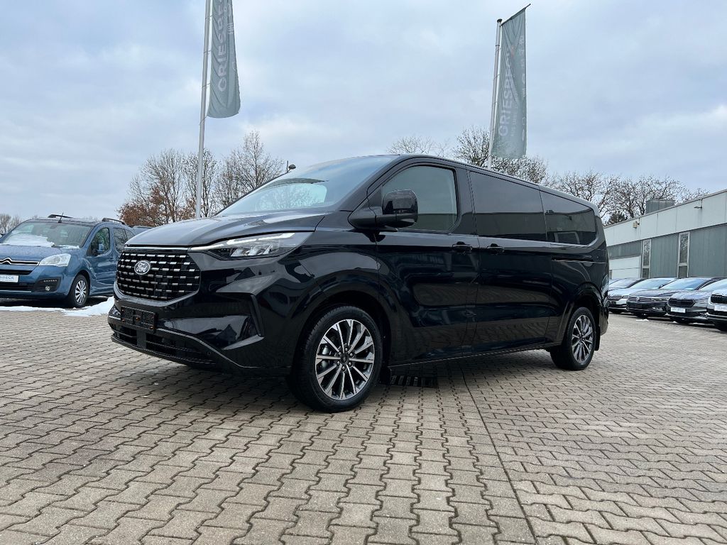 Ford Tourneo Custom 2025