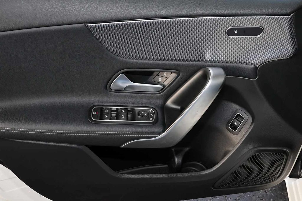 Mercedes-Benz A 250 2024