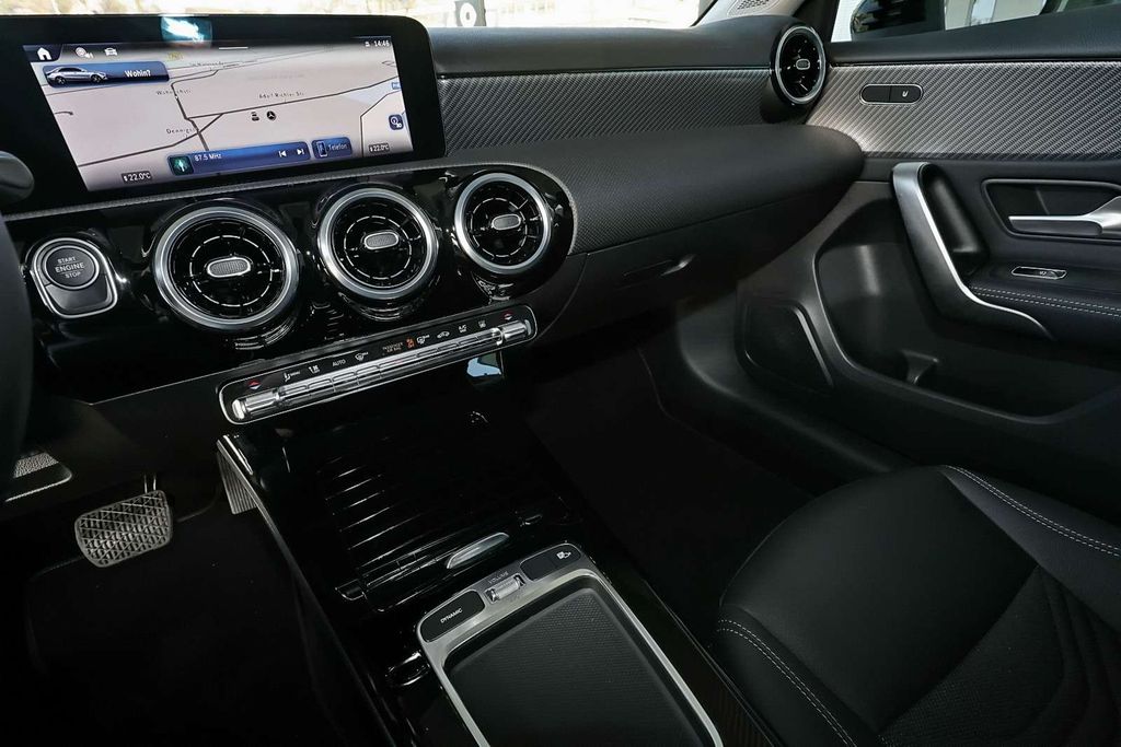 Mercedes-Benz A 250 2024