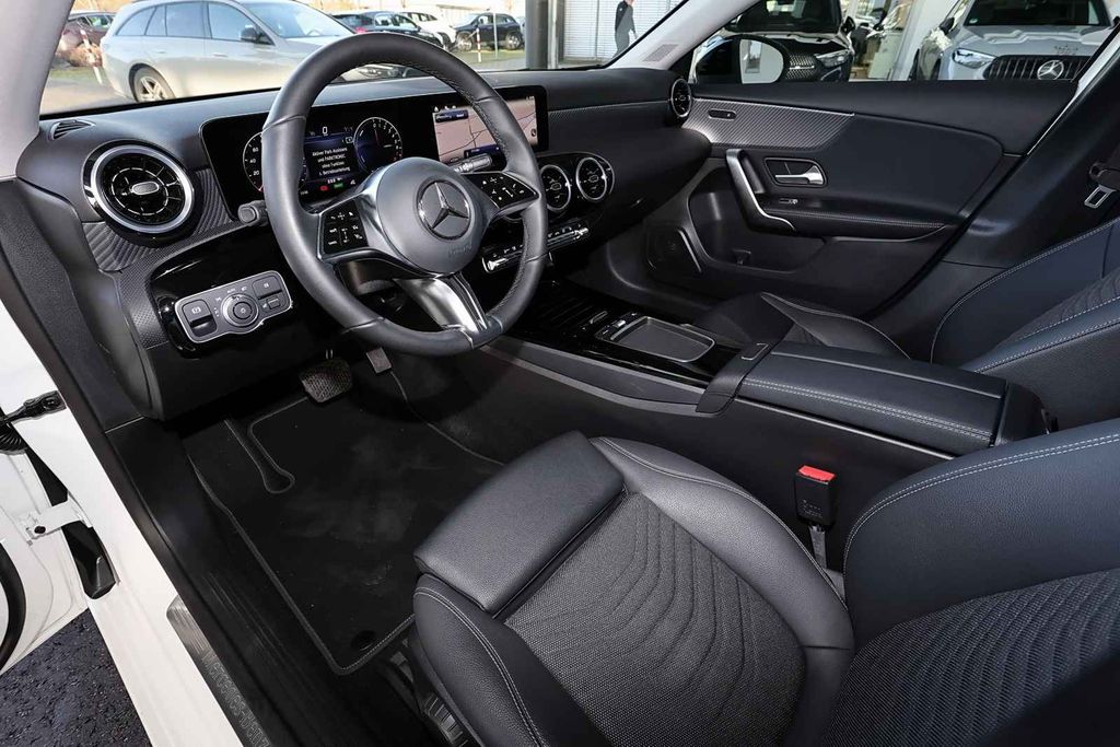 Mercedes-Benz A 250 2024