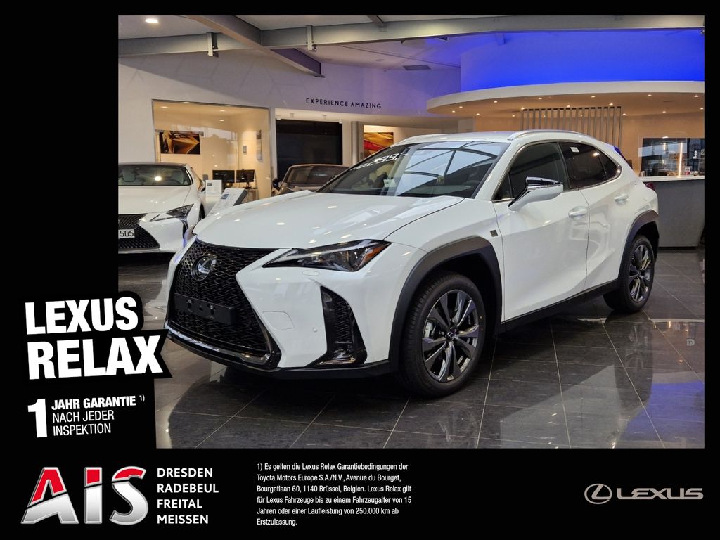 Lexus UX 2025