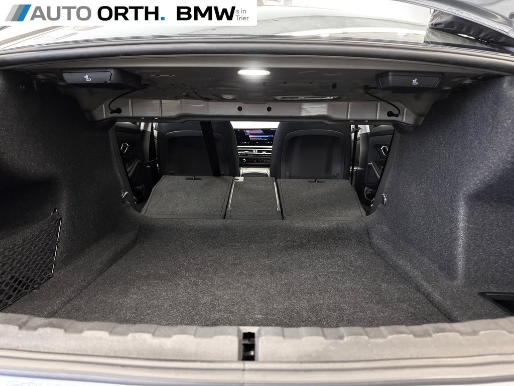 BMW 318 2022