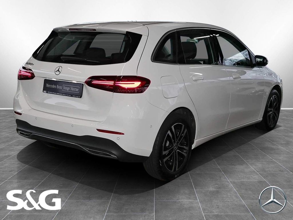 Mercedes-Benz B 250 2024