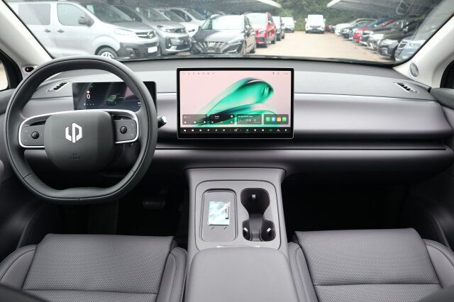 Leapmotor C10