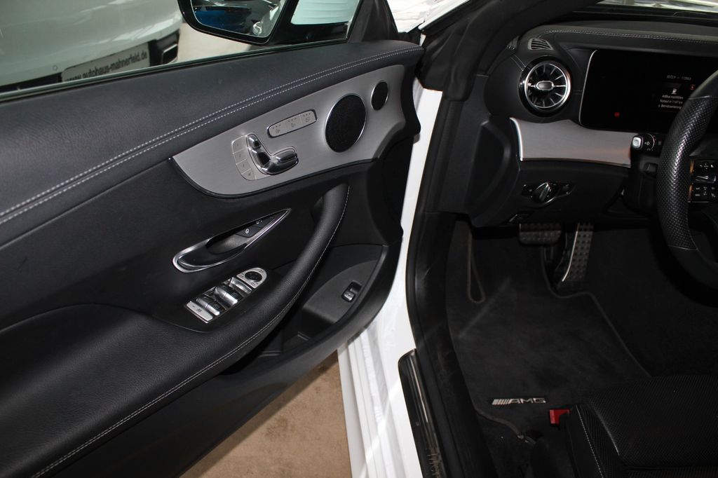 Mercedes-Benz E 300 2021