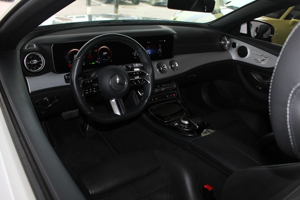 Mercedes-Benz E 300 2021