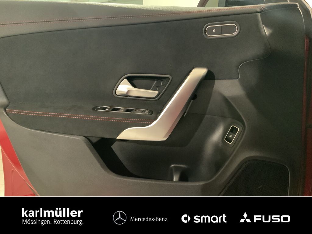 Mercedes-Benz CLA 200 2024