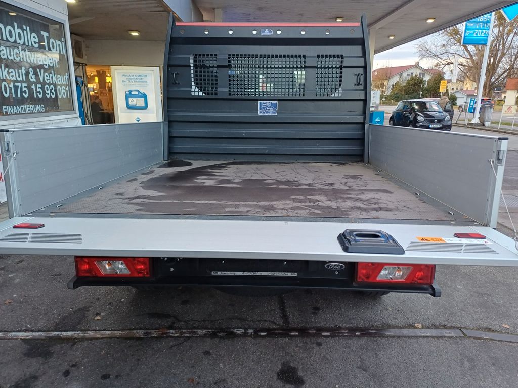 Ford Transit 2023
