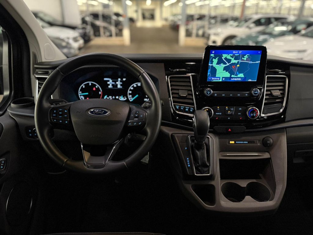 Ford Tourneo Custom 2023