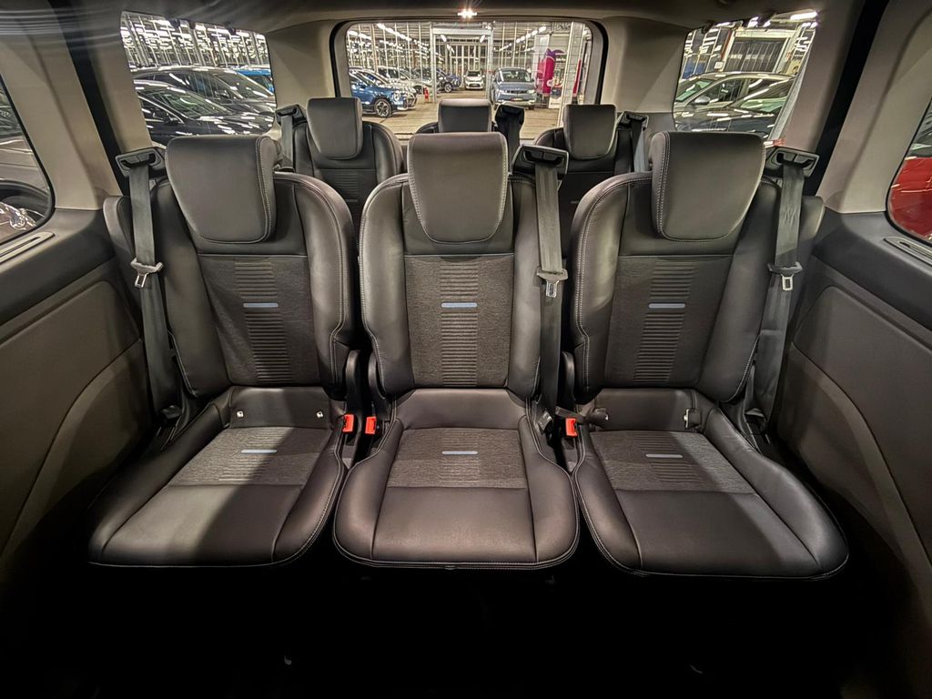 Ford Tourneo Custom 2023