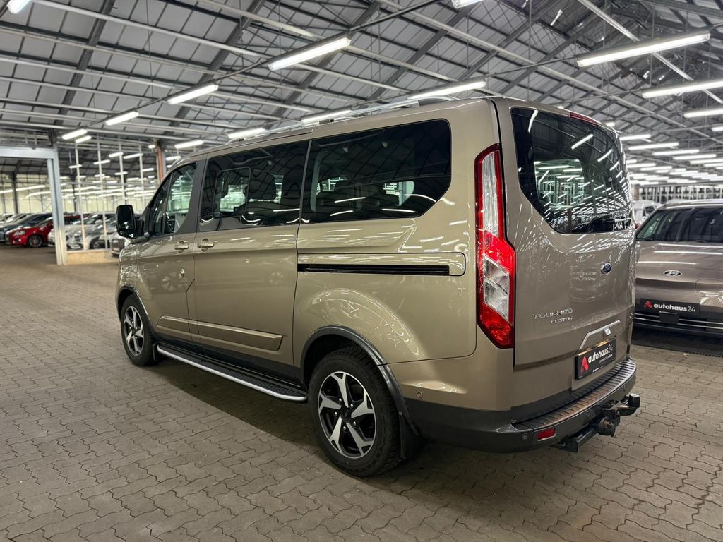 Ford Tourneo Custom 2023