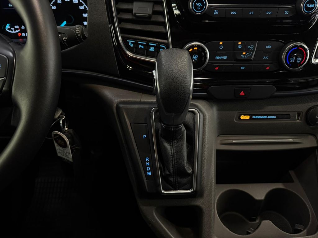 Ford Tourneo Custom 2023