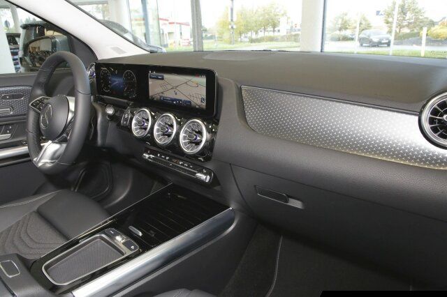 Mercedes-Benz GLA 200 2025