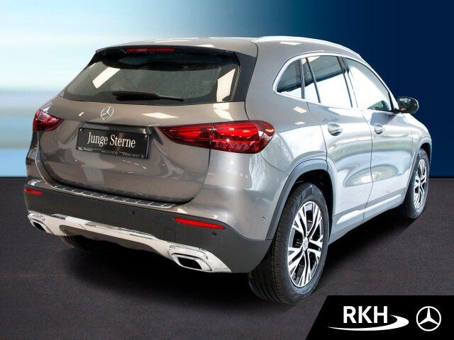 Mercedes-Benz GLA 200 2025
