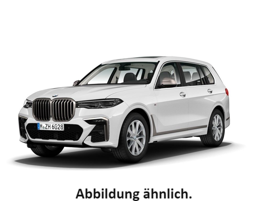 BMW X7 M50 2021