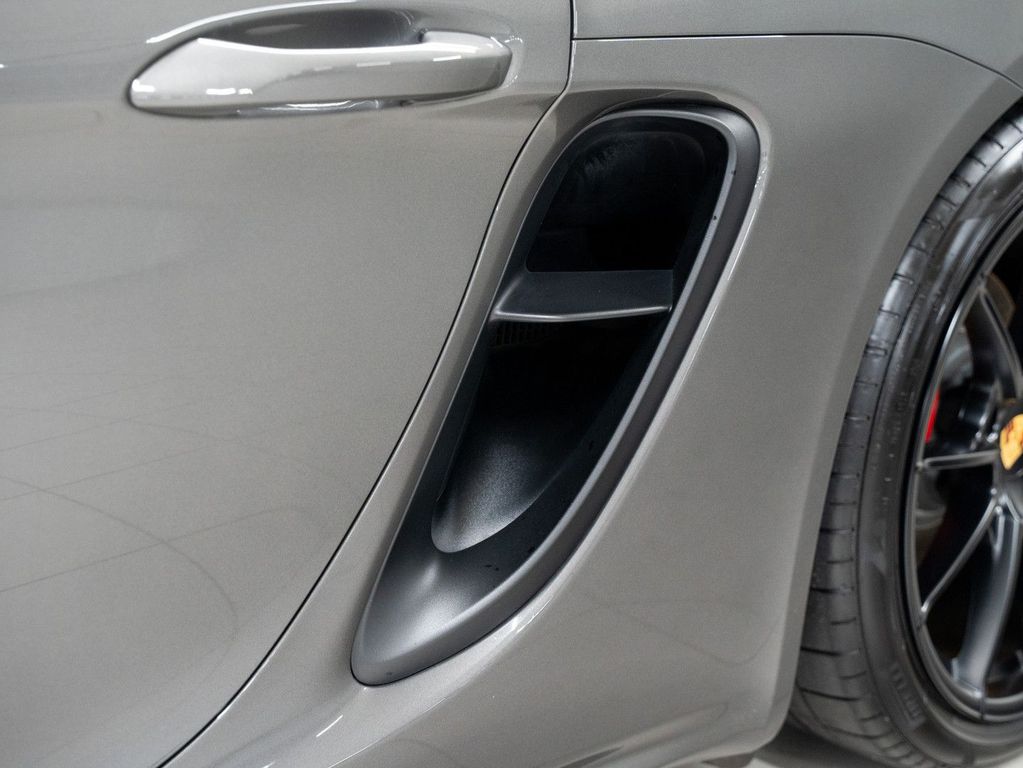 Porsche Boxster 2024