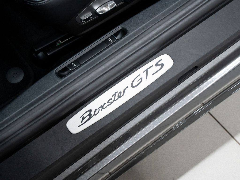 Porsche Boxster 2024