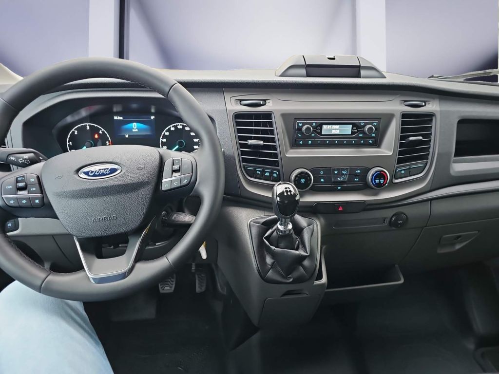Ford Transit 2024