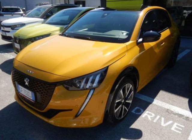 Peugeot 208 2021