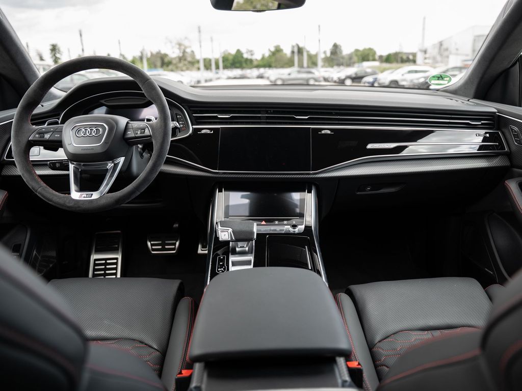 Audi RSQ8 2025