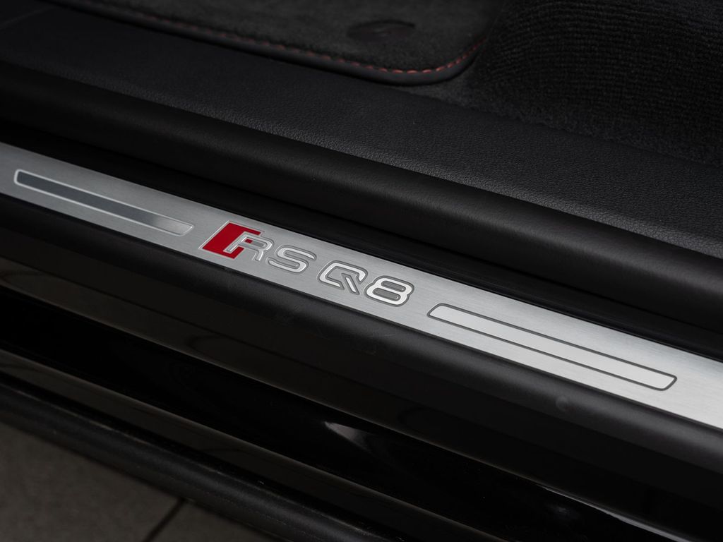 Audi RSQ8 2025