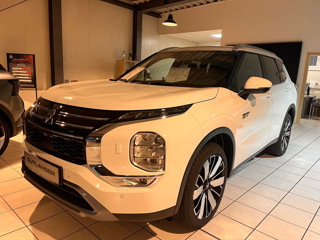 Mitsubishi Outlander 2025
