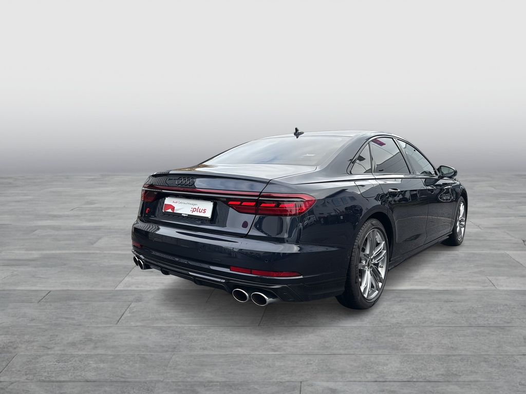 Audi S8 2023