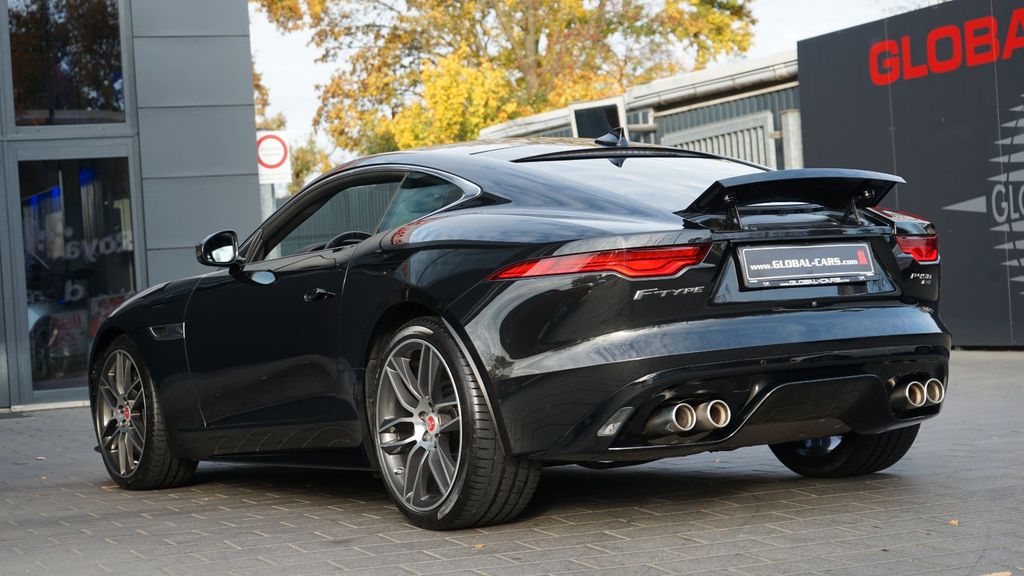 Jaguar F-Type 2021