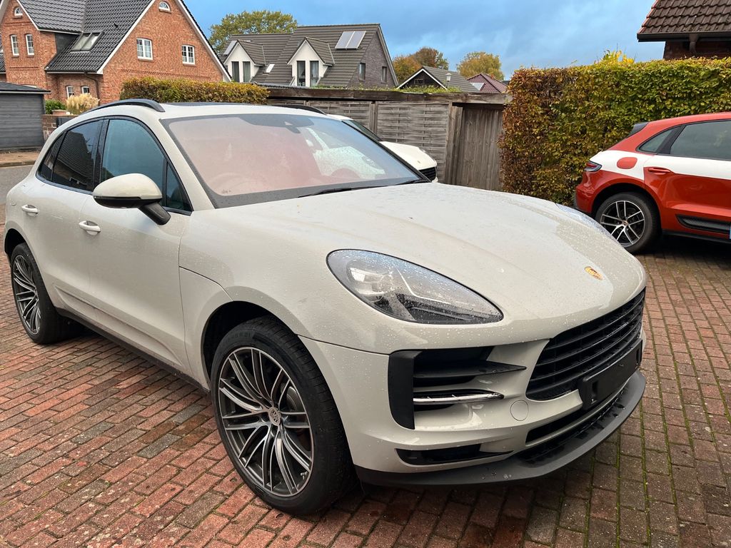 Porsche Macan 2025