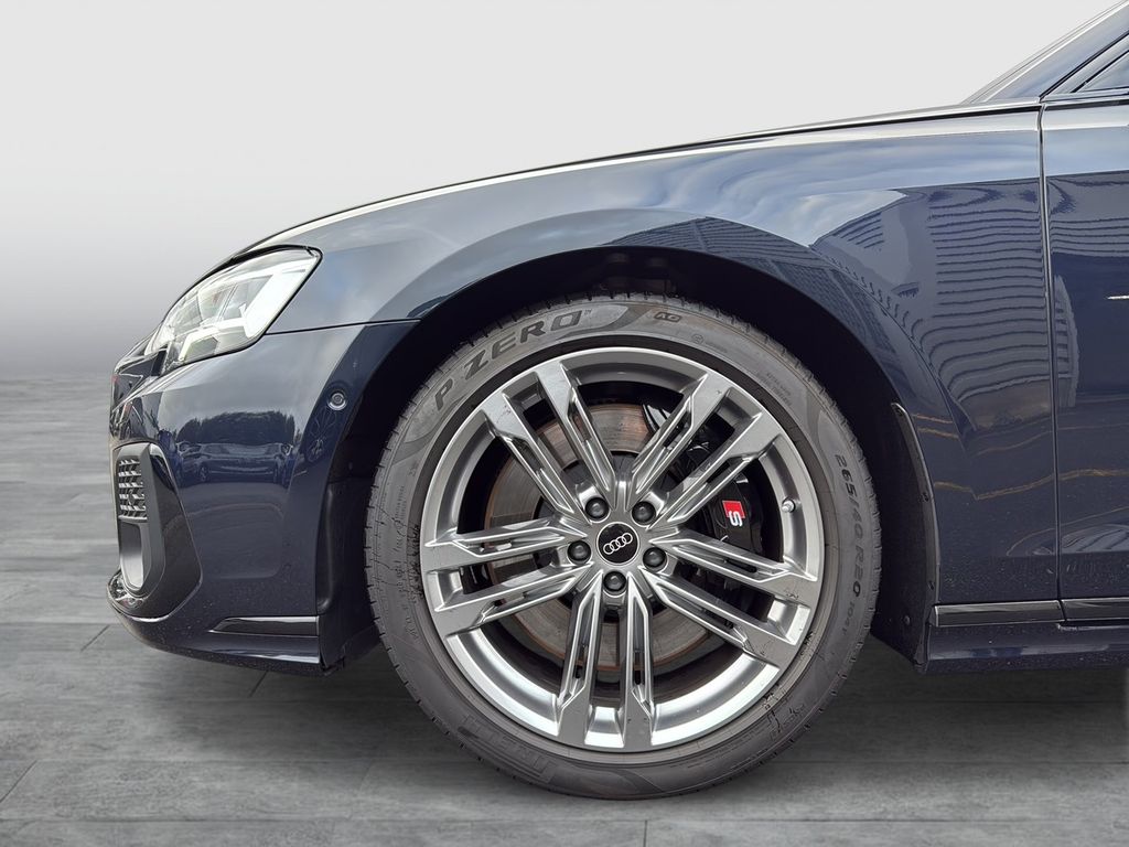 Audi S8 2023