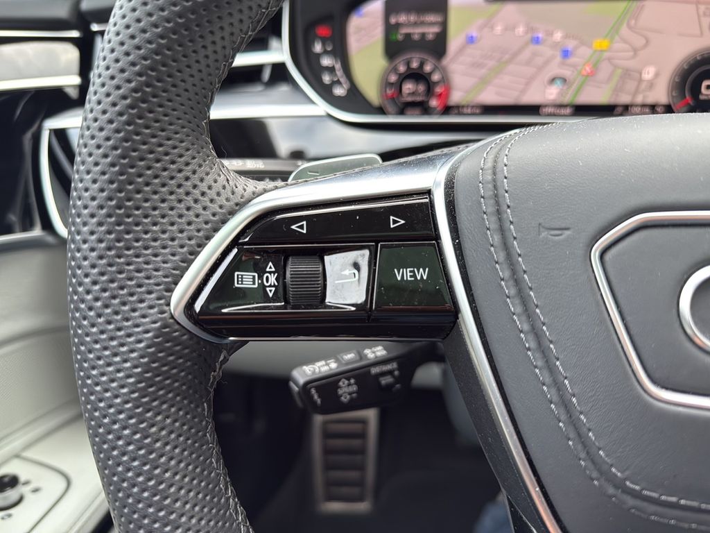 Audi S8 2023