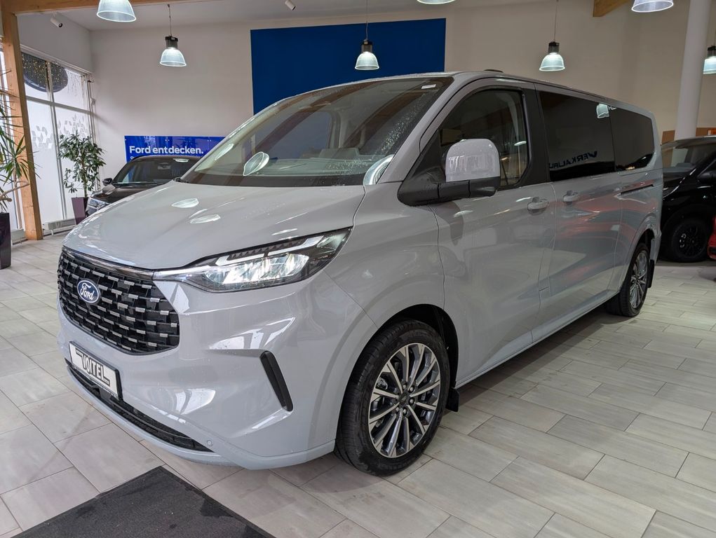 Ford Tourneo Custom 2025