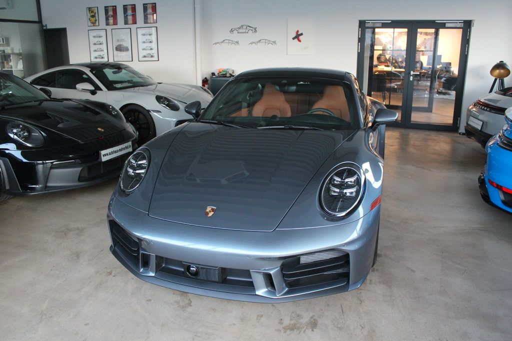 Porsche 992 2025