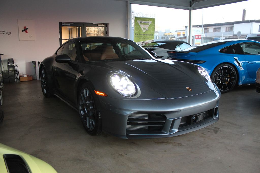 Porsche 992 2025