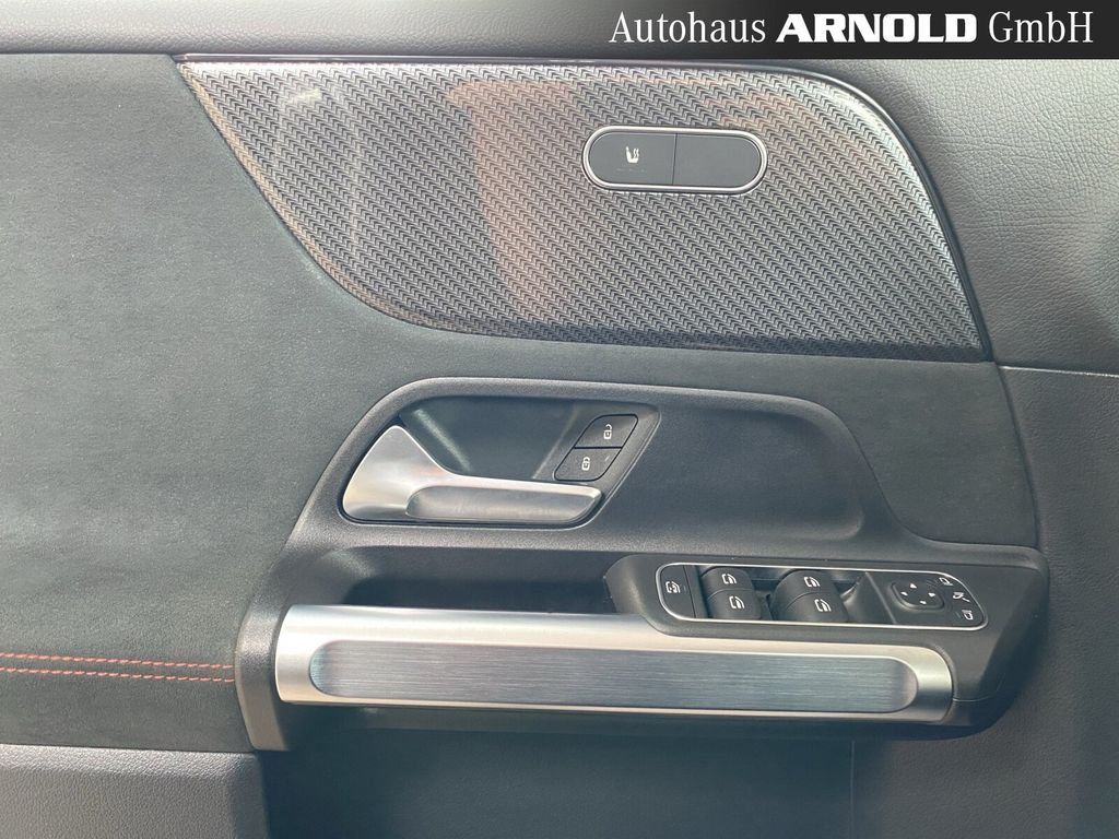 Mercedes-Benz GLB 180 2022