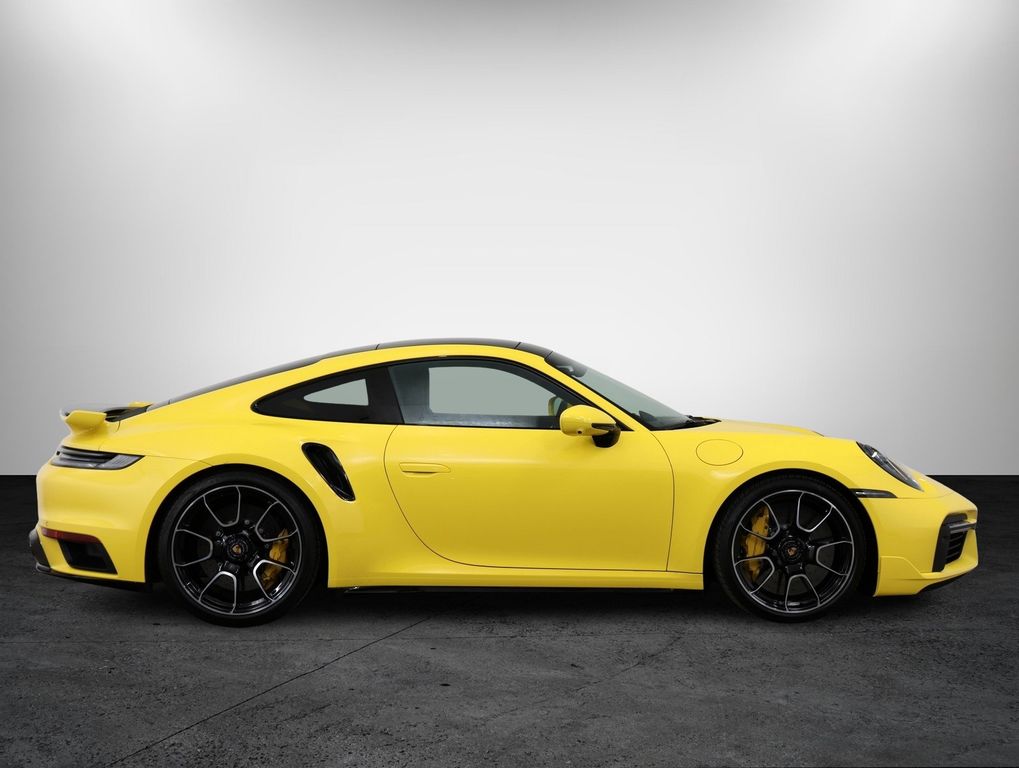 Porsche 992 2022