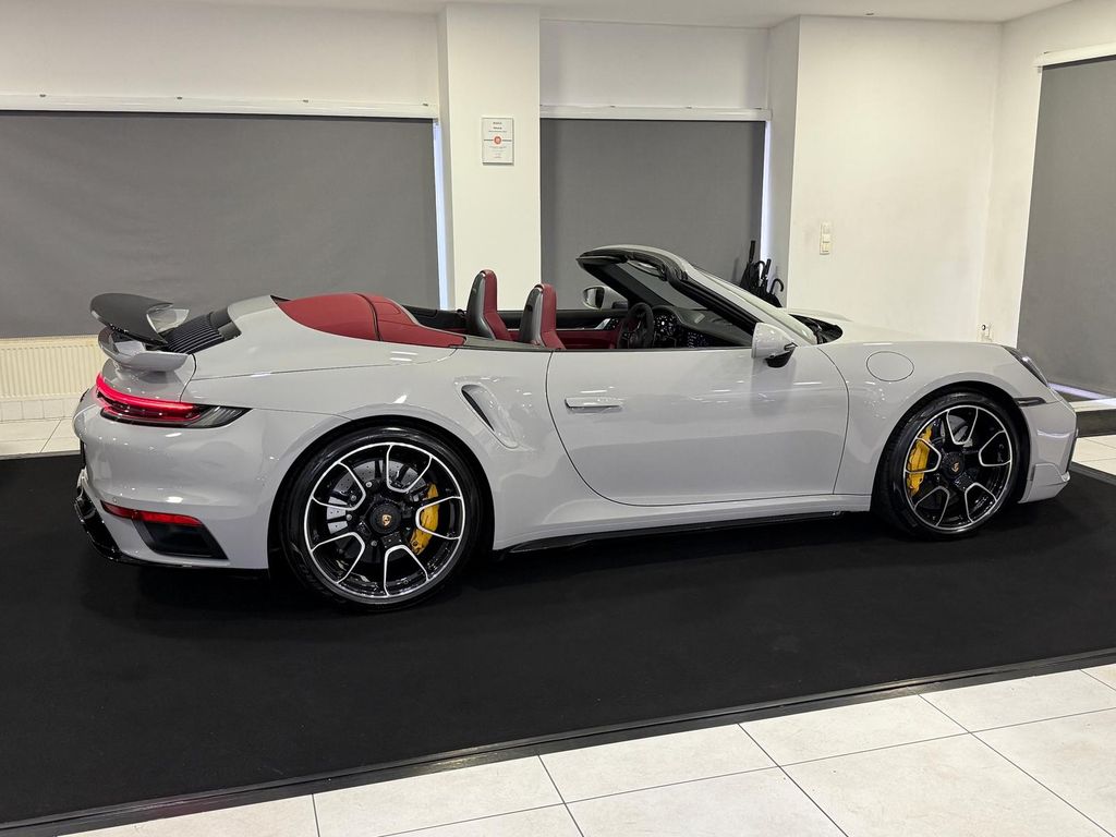 Porsche 992 2021