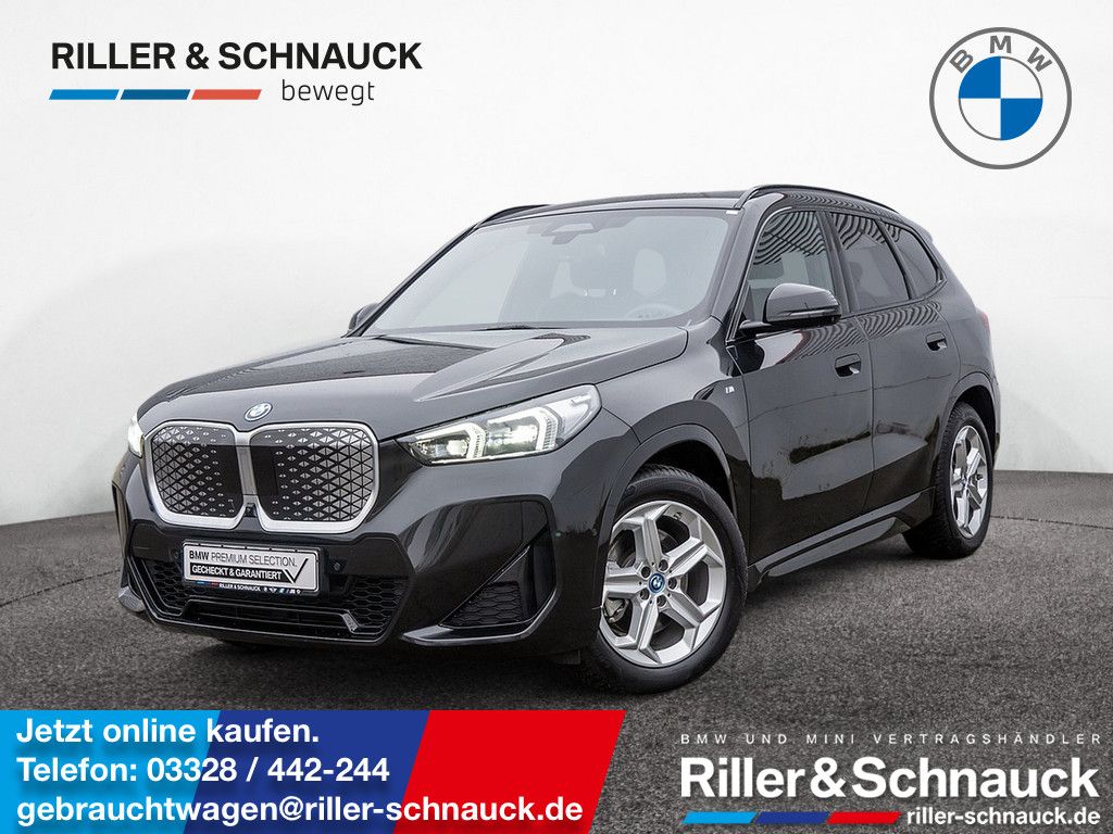 BMW iX1 2024