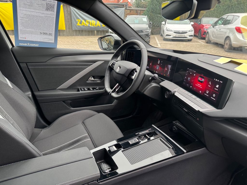 Opel Astra 2024