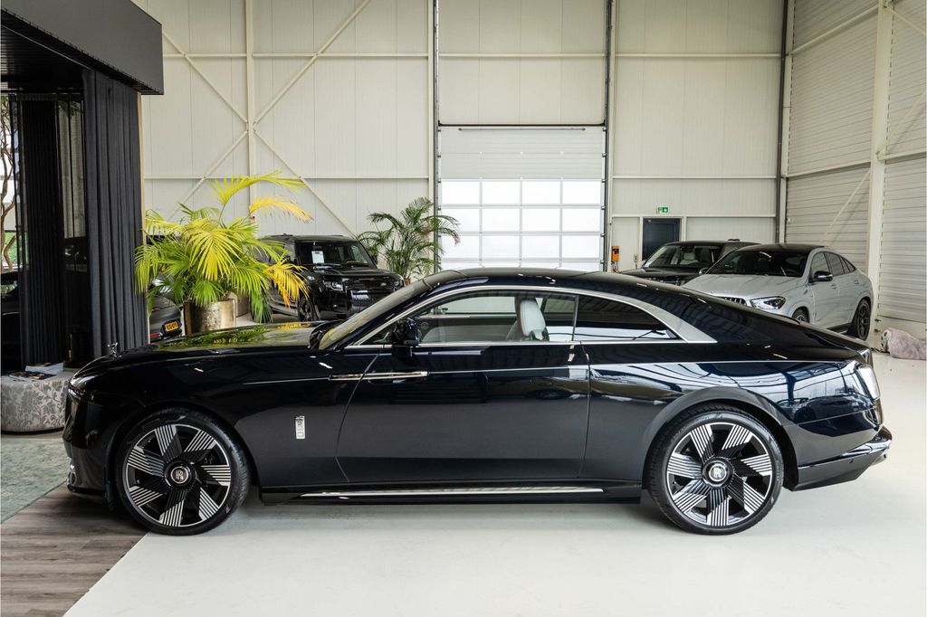 Rolls-Royce Spectre 2024