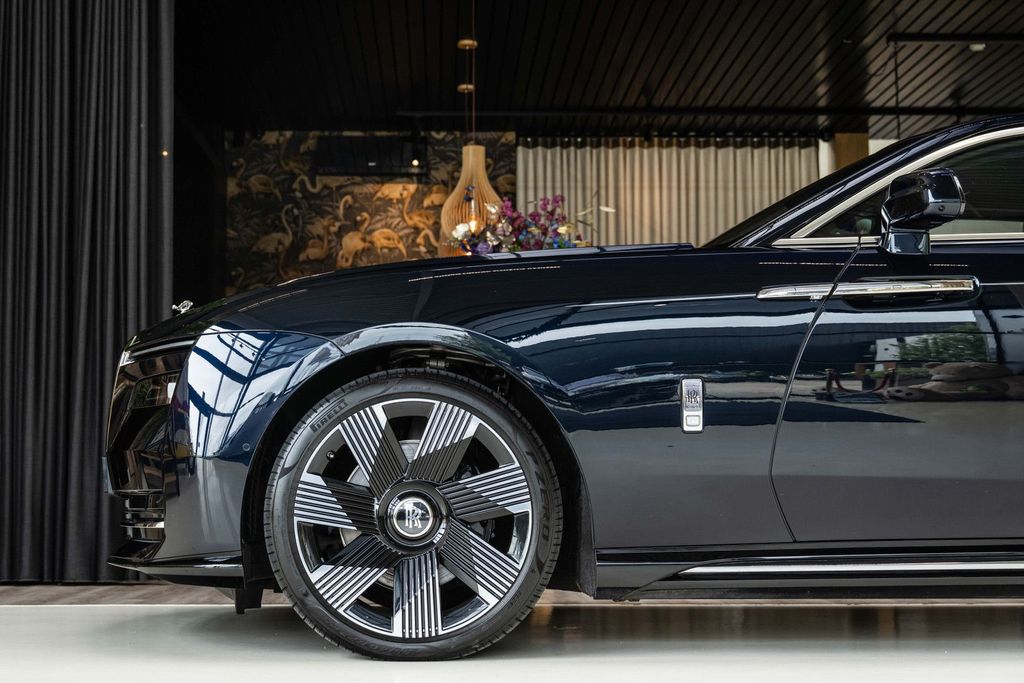 Rolls-Royce Spectre 2024