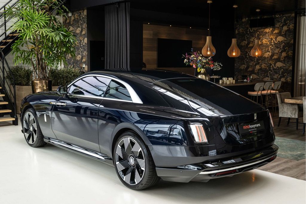 Rolls-Royce Spectre 2024