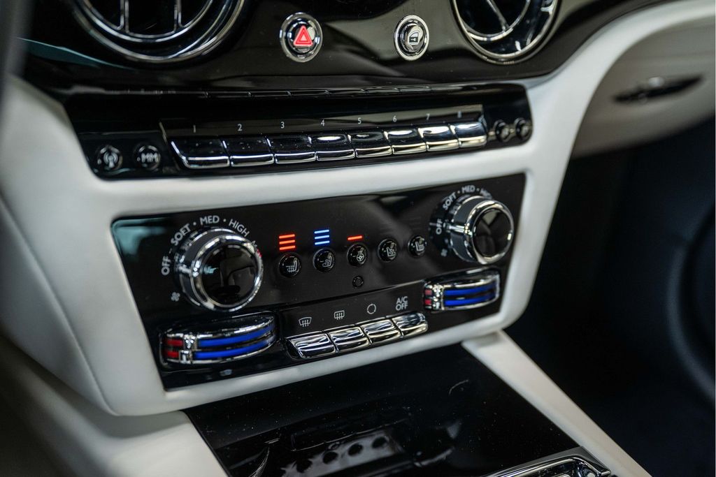 Rolls-Royce Spectre 2024