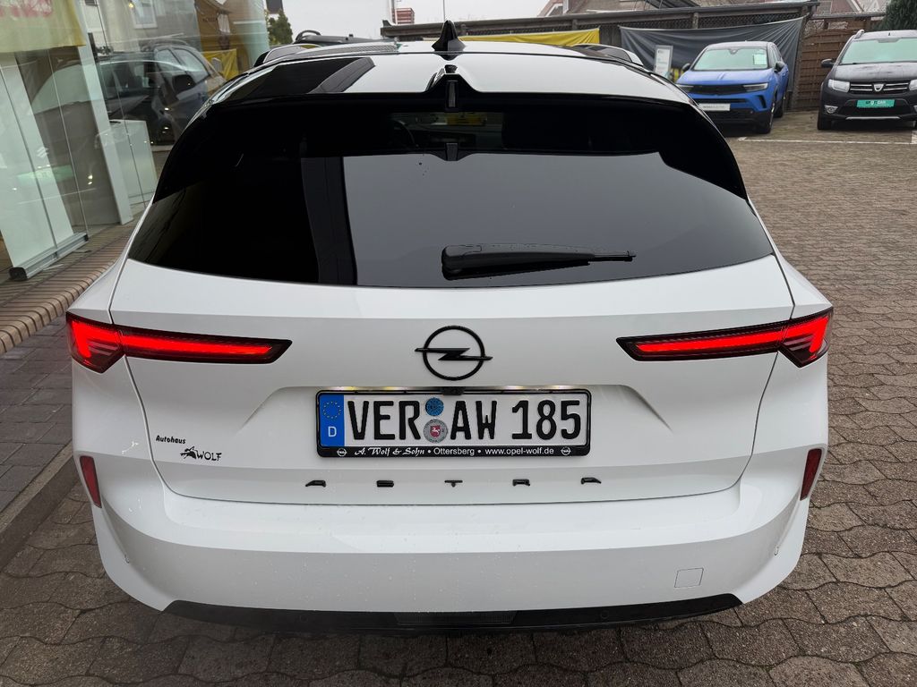 Opel Astra 2024