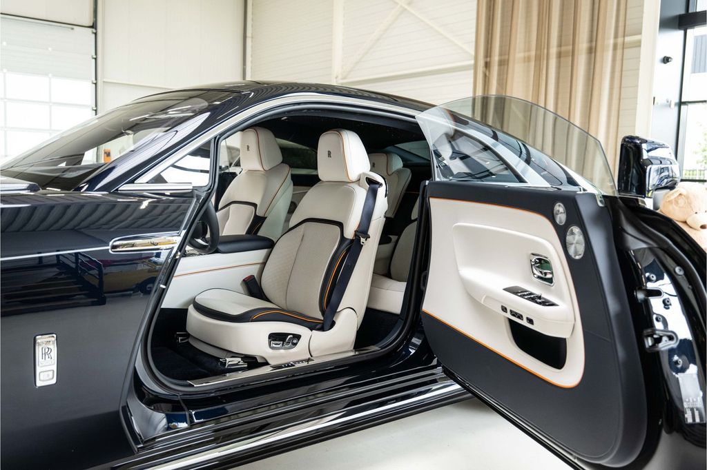 Rolls-Royce Spectre 2024