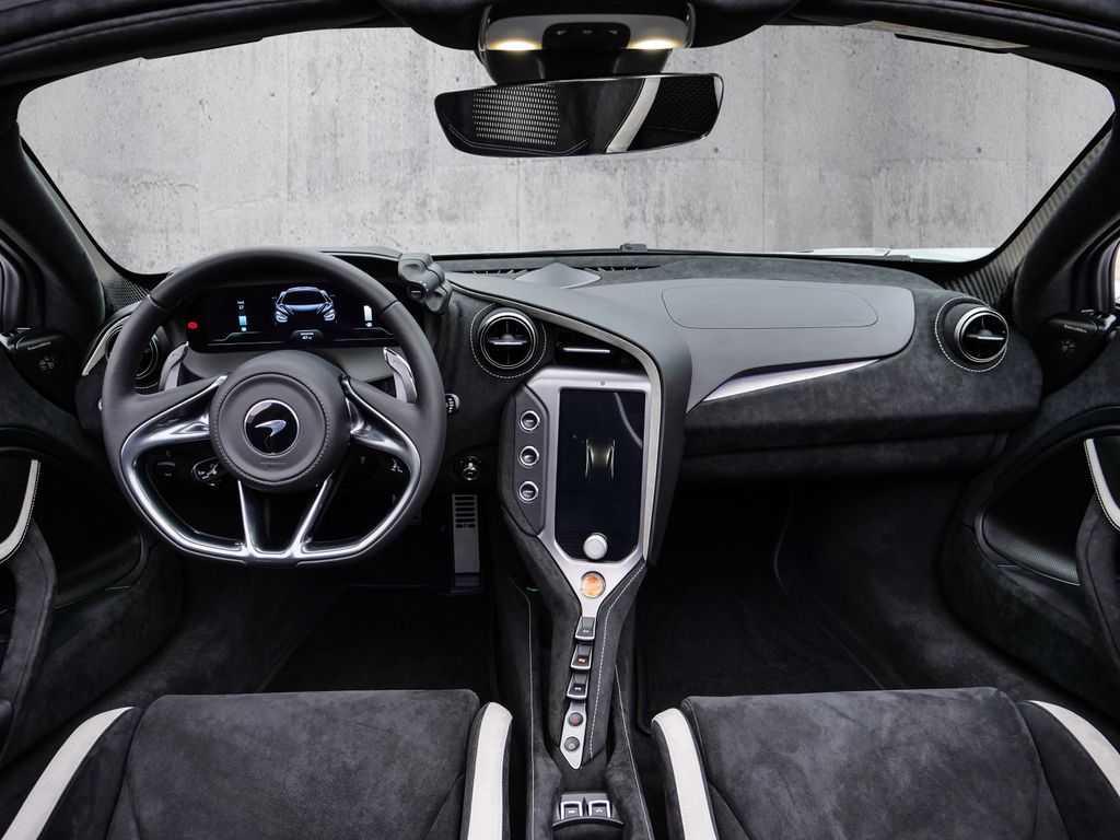 McLaren 750S