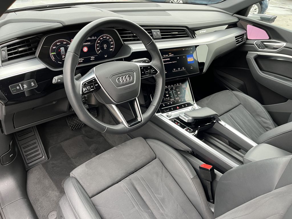 Audi e-tron 2022