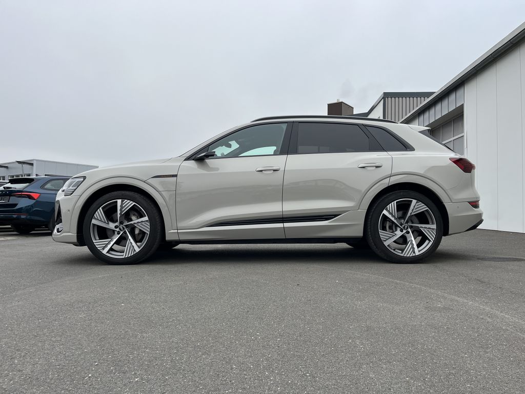 Audi e-tron 2022