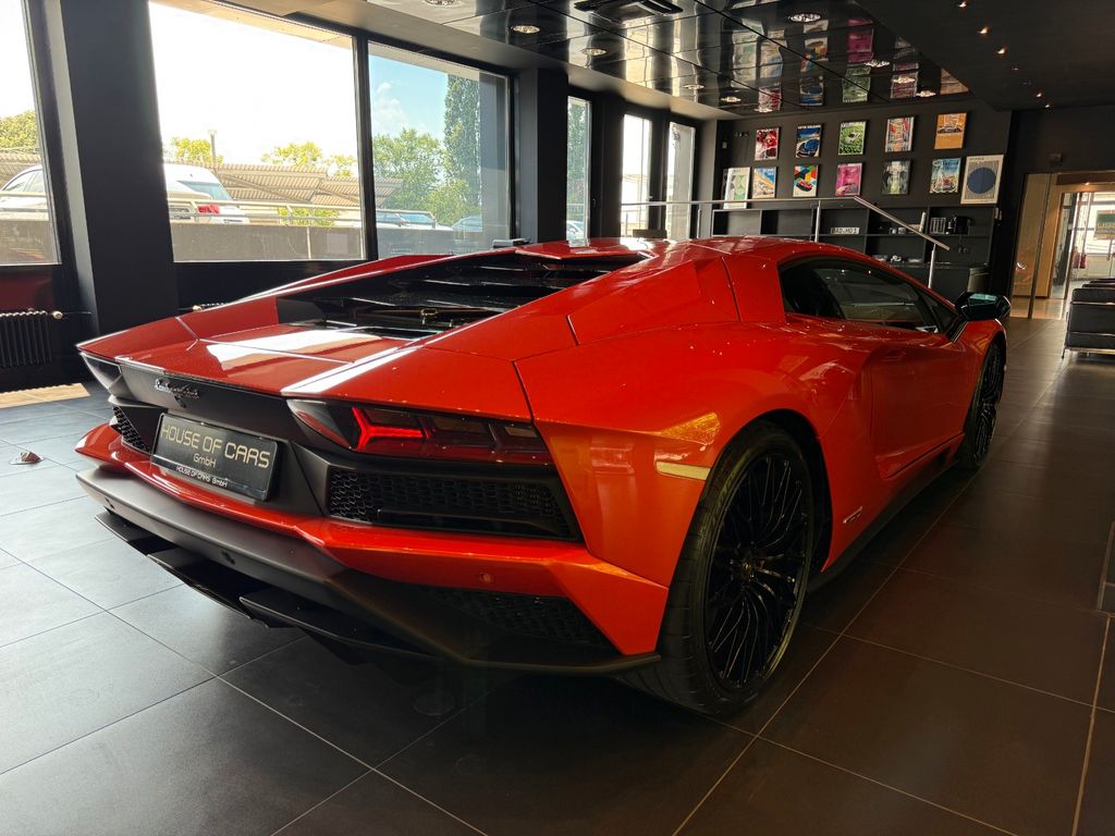 Lamborghini Aventador 2021