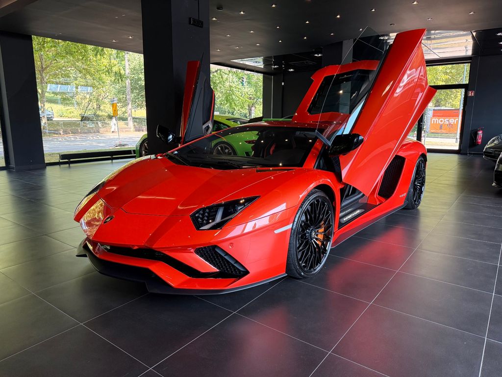 Lamborghini Aventador 2021